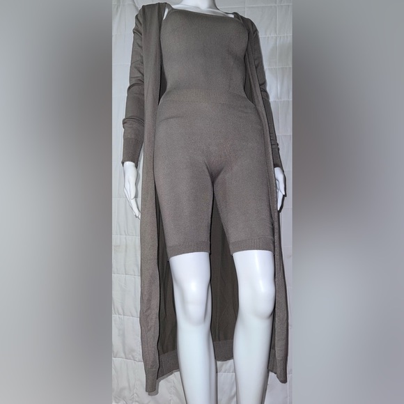 Fashion Nova Romper/Cardigan Set- Light Olive BRAND NEW - Picture 2 of 6